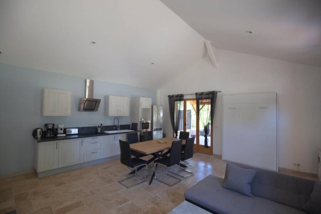 Bonheur Perigourdin Apartment Tremolat Bagian luar foto